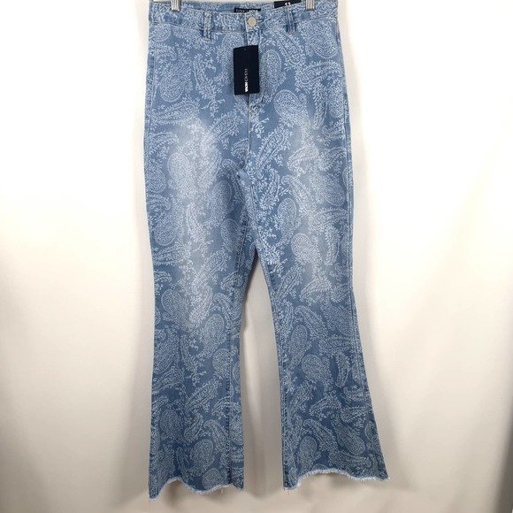 Fashionnova NWT Valentine Paisley High Rise Flare Jeans- Light Blue Wash Sz 13 - Picture 3 of 7